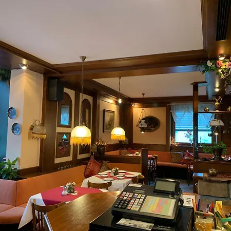 Zum Floesser Πανσιόν 3*