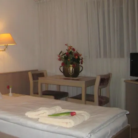 Zum Floesser Konukevi 3*